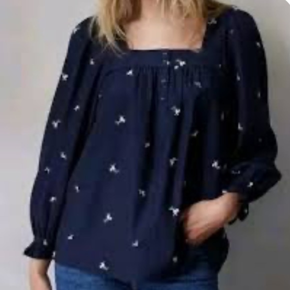 L C Lauren Conrad Top XS Seabone Blue White Embroidered Flowers Square‎ Neck - Picture 1 of 13